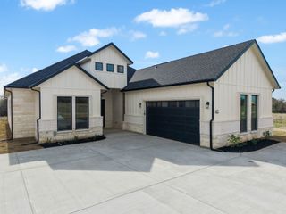 19071 White Bluff Drive, Whitney, TX 76692