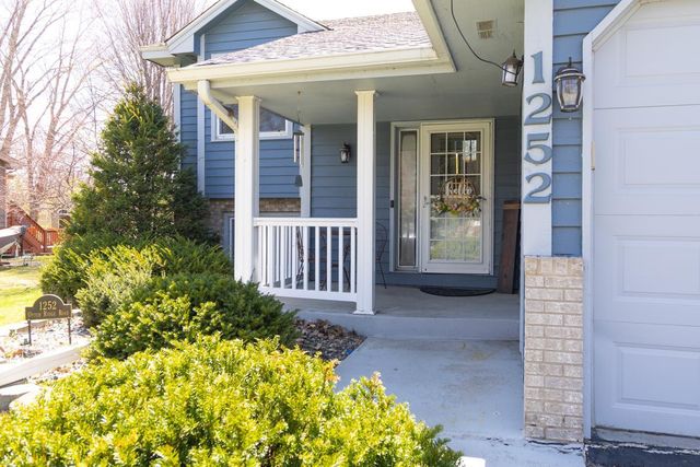 1252 Otter Ridge Road, White Bear Lake, MN 55110