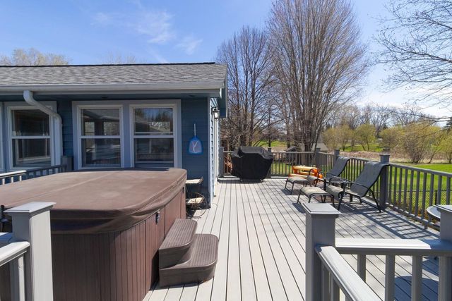 1252 Otter Ridge Road, White Bear Lake, MN 55110