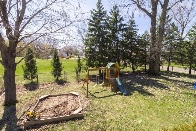 1252 Otter Ridge Road, White Bear Lake, MN 55110