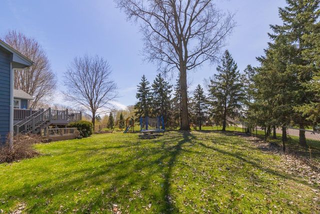 1252 Otter Ridge Road, White Bear Lake, MN 55110