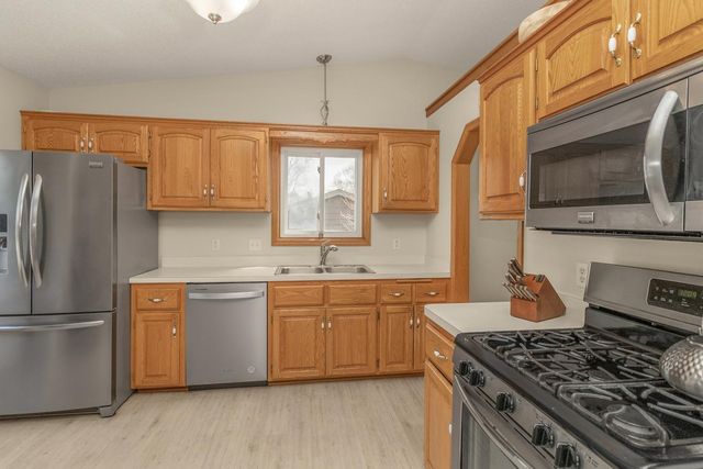 1252 Otter Ridge Road, White Bear Lake, MN 55110