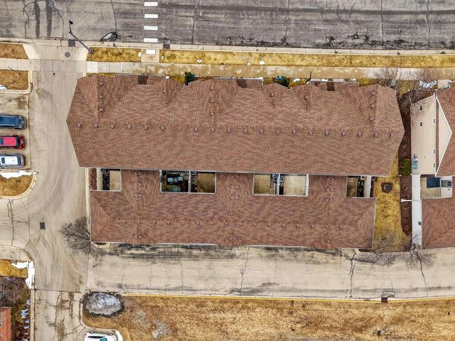 429 E Linnerud Drive, Sun Prairie, WI 53590