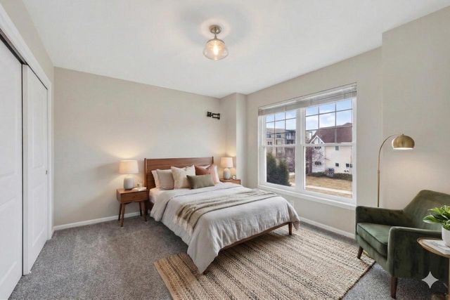 429 E Linnerud Drive, Sun Prairie, WI 53590