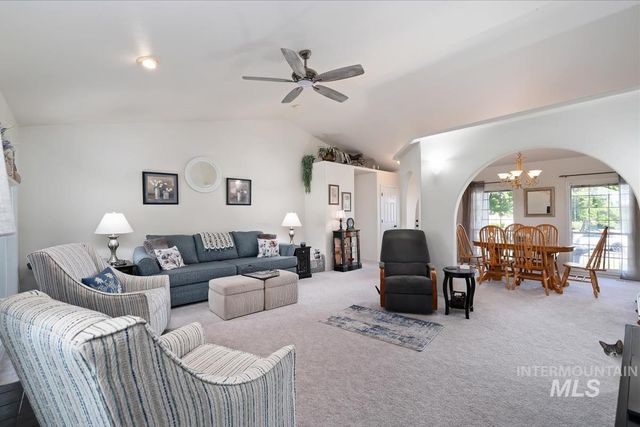 821 Horizon Way, Nampa, ID 83686