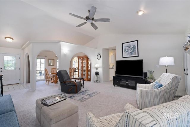 821 Horizon Way, Nampa, ID 83686