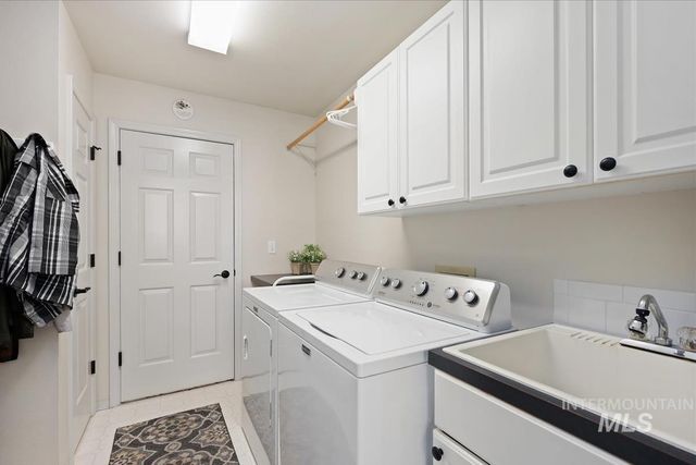 821 Horizon Way, Nampa, ID 83686