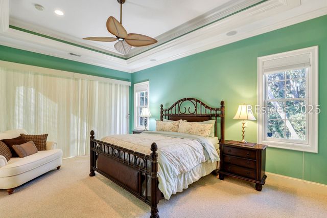 82 South Shore Dr, Hilton Head Island, SC 29928