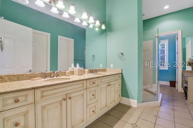 82 South Shore Dr, Hilton Head Island, SC 29928