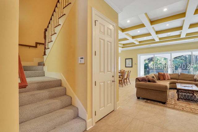 82 South Shore Dr, Hilton Head Island, SC 29928