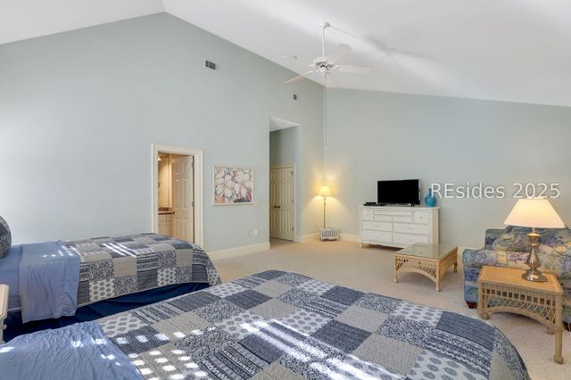 82 South Shore Dr, Hilton Head Island, SC 29928