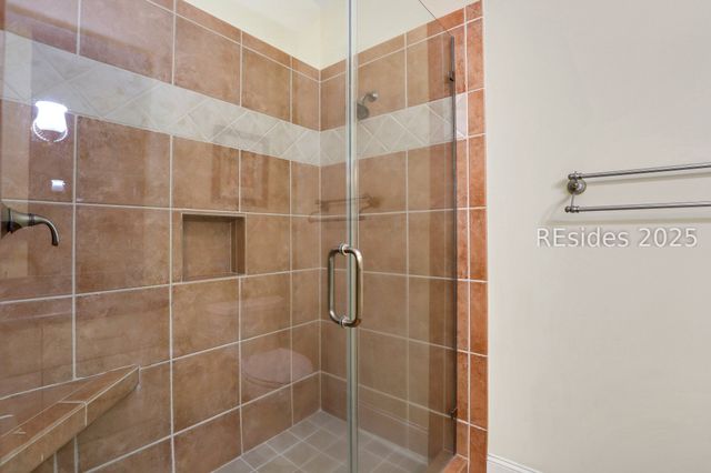 82 South Shore Dr, Hilton Head Island, SC 29928