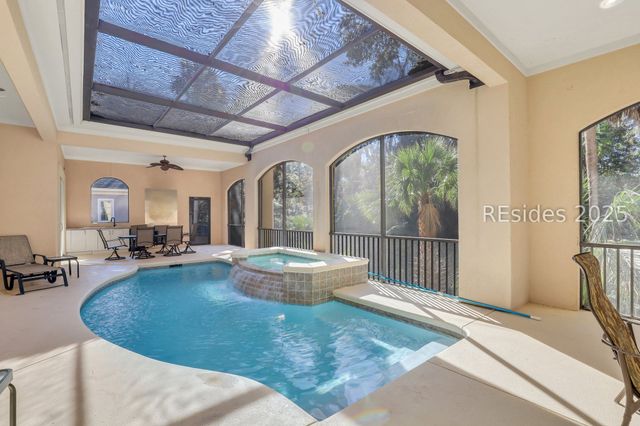 82 South Shore Dr, Hilton Head Island, SC 29928