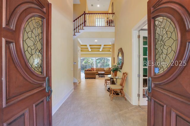 82 South Shore Dr, Hilton Head Island, SC 29928