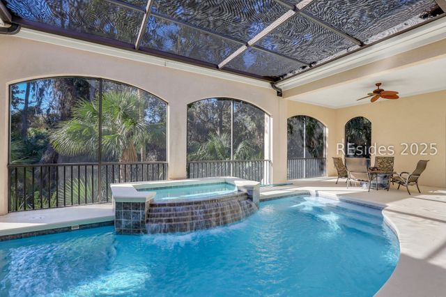 82 South Shore Dr, Hilton Head Island, SC 29928