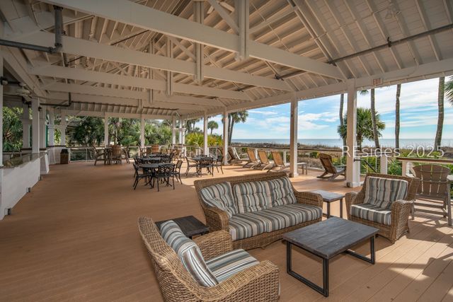 82 South Shore Dr, Hilton Head Island, SC 29928