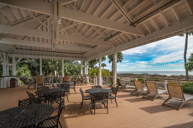 82 South Shore Dr, Hilton Head Island, SC 29928