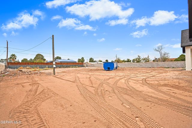 236 Nooch Road, Socorro, TX 79927