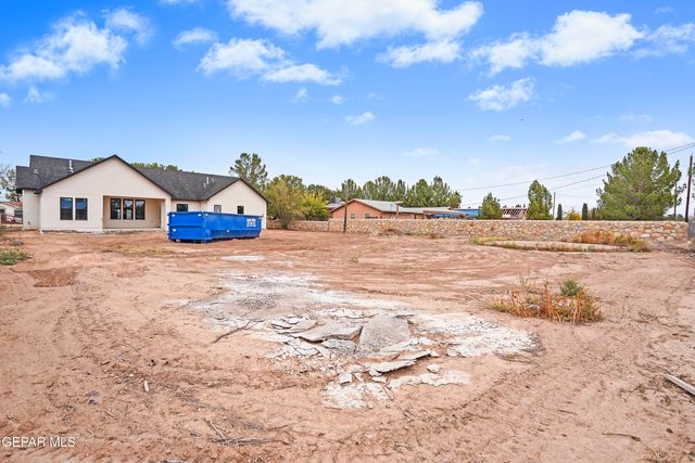 236 Nooch Road, Socorro, TX 79927