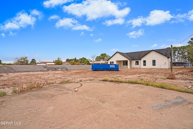 236 Nooch Road, Socorro, TX 79927