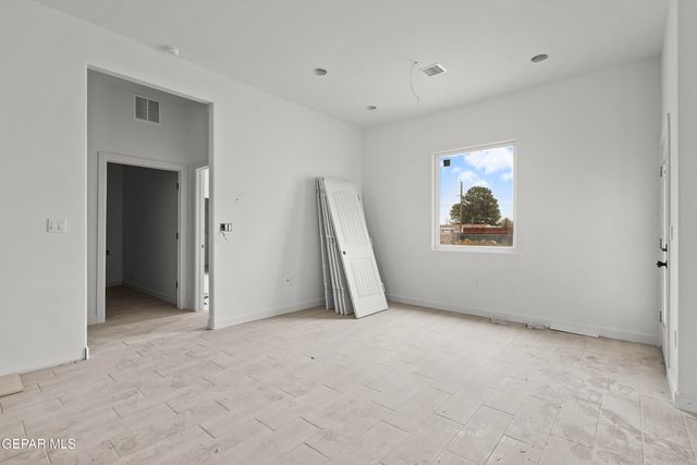 236 Nooch Road, Socorro, TX 79927