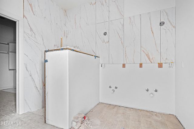 236 Nooch Road, Socorro, TX 79927