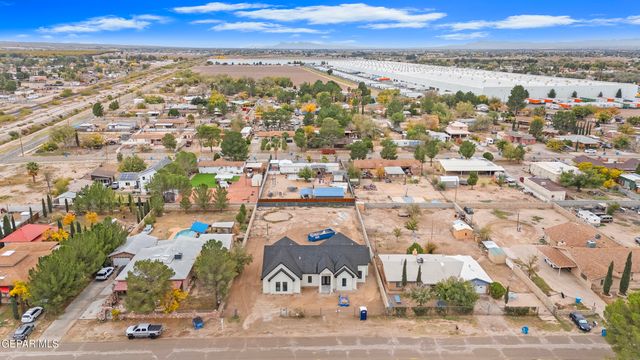 236 Nooch Road, Socorro, TX 79927