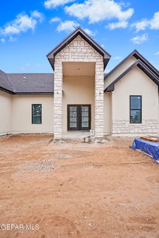 236 Nooch Road, Socorro, TX 79927