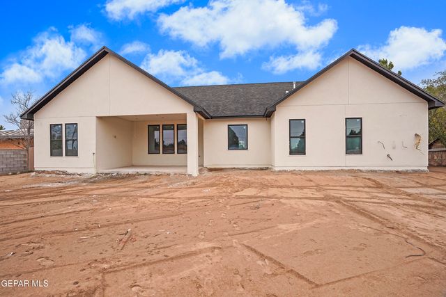 236 Nooch Road, Socorro, TX 79927