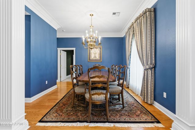 1153 Bear Creek Circle, Breaux Bridge, LA 70517