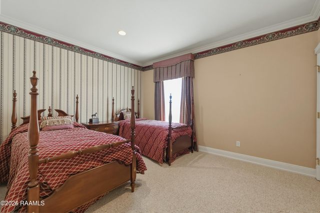 1153 Bear Creek Circle, Breaux Bridge, LA 70517