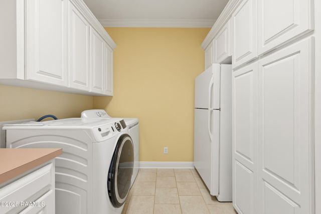 1153 Bear Creek Circle, Breaux Bridge, LA 70517