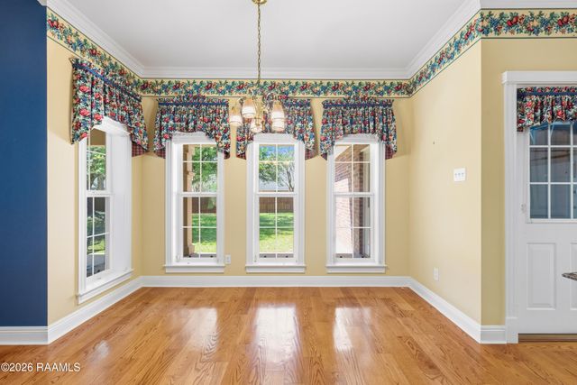 1153 Bear Creek Circle, Breaux Bridge, LA 70517