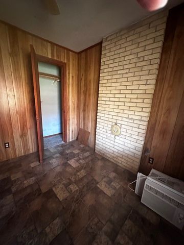 138 Natcor Dr, Dover, TN 37058