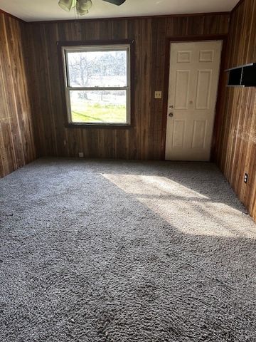 138 Natcor Dr, Dover, TN 37058