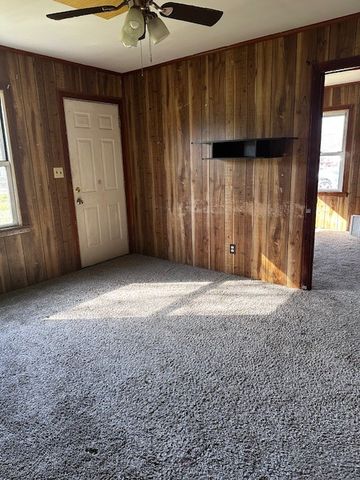 138 Natcor Dr, Dover, TN 37058