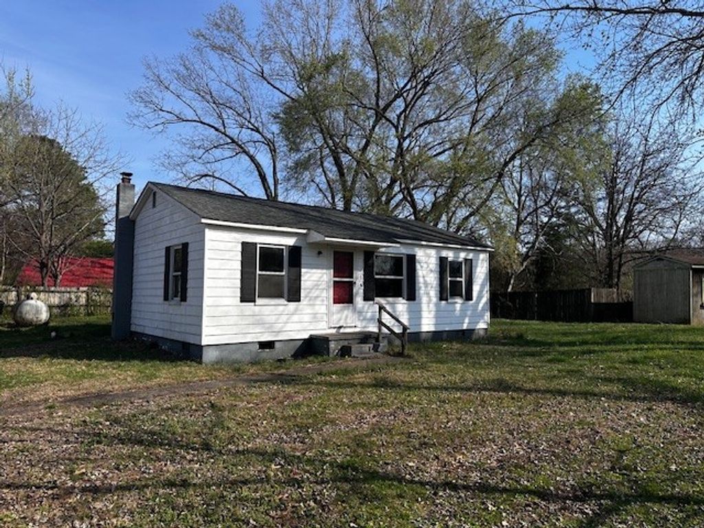 138 Natcor Dr, Dover, TN 37058