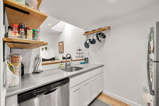478 Shawmut 9, Boston, MA 02118