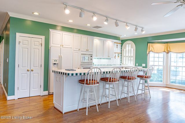 3976 Shelbyville Rd, Shelbyville, KY 40065