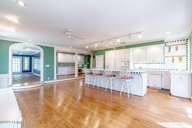 3976 Shelbyville Rd, Shelbyville, KY 40065