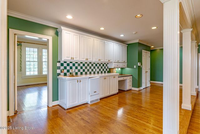 3976 Shelbyville Rd, Shelbyville, KY 40065