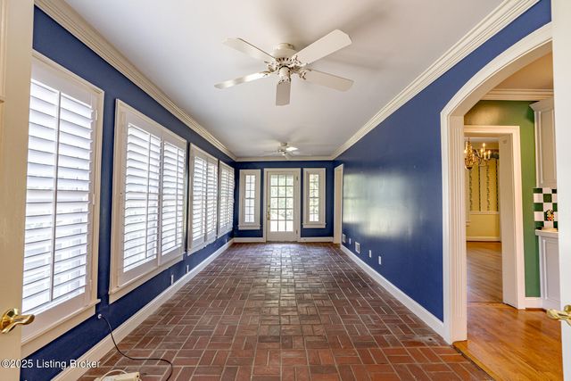 3976 Shelbyville Rd, Shelbyville, KY 40065