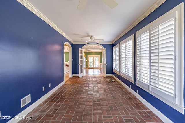 3976 Shelbyville Rd, Shelbyville, KY 40065