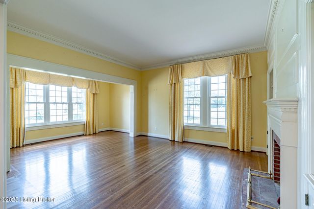 3976 Shelbyville Rd, Shelbyville, KY 40065