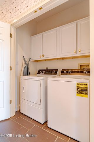 3976 Shelbyville Rd, Shelbyville, KY 40065