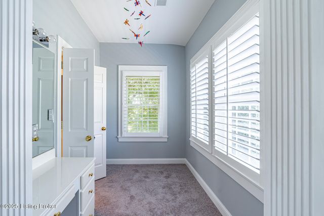 3976 Shelbyville Rd, Shelbyville, KY 40065