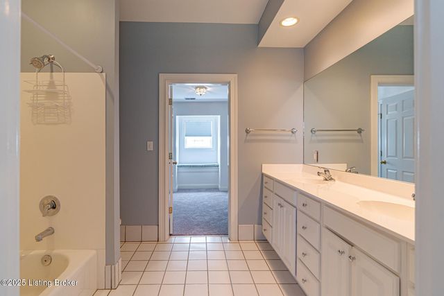 3976 Shelbyville Rd, Shelbyville, KY 40065