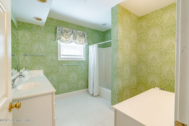 3976 Shelbyville Rd, Shelbyville, KY 40065