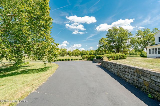 3976 Shelbyville Rd, Shelbyville, KY 40065