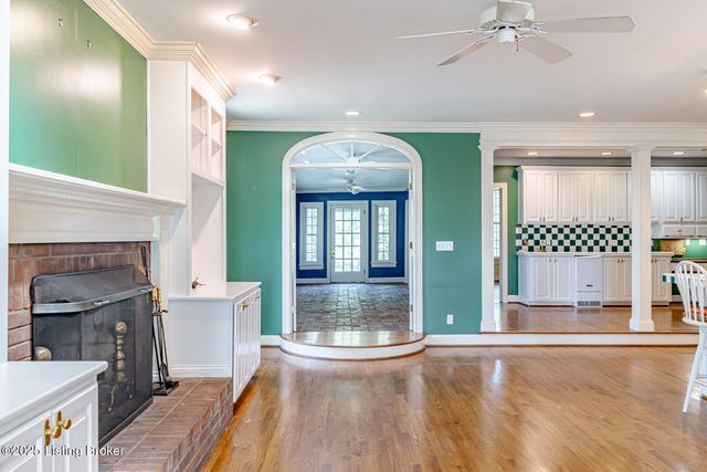 3976 Shelbyville Rd, Shelbyville, KY 40065